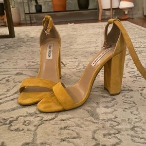 Steve Madden Mustard Block Heels